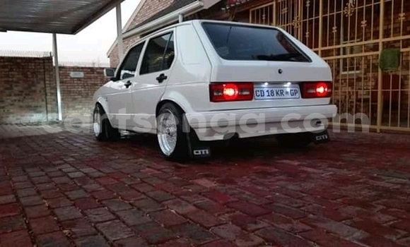 Acheter Occasion Voiture Volkswagen Golf Blanc à Bulembu, Hhohho Acheter Occasion Voiture Volkswagen Golf Blanc à Bulembu, Hhohho