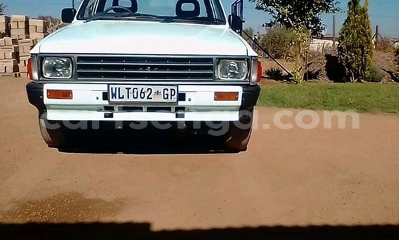 Acheter Occasion Voiture Toyota Hilux Blanc à Bulembu, Hhohho Acheter Occasion Voiture Toyota Hilux Blanc à Bulembu, Hhohho