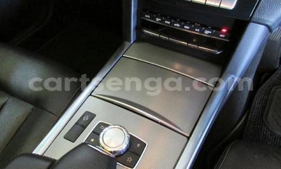 Buy Used Mercedes‒Benz E–Class White Car in Mbabane in Manzini Buy Used Mercedes‒Benz E–Class White Car in Mbabane in Manzini