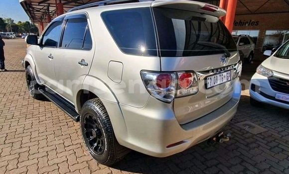 Acheter Occasion Voiture Toyota Fortuner Blanc à Manzini, Manzini Acheter Occasion Voiture Toyota Fortuner Blanc à Manzini, Manzini