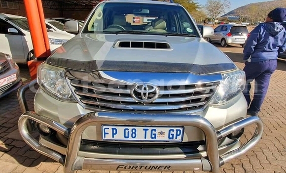 Acheter Occasion Voiture Toyota Fortuner Blanc à Manzini, Manzini Acheter Occasion Voiture Toyota Fortuner Blanc à Manzini, Manzini