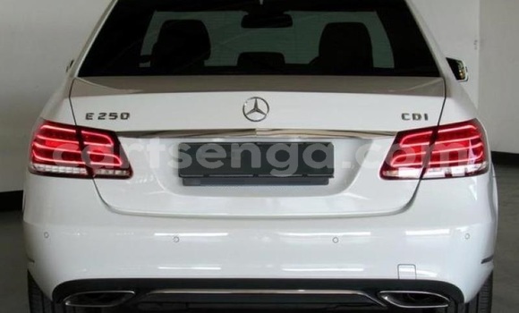 Acheter Occasion Voiture Mercedes‒Benz E–Class Blanc à Mbabane, Manzini Acheter Occasion Voiture Mercedes‒Benz E–Class Blanc à Mbabane, Manzini