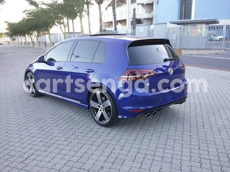 Big with watermark big with watermark 2014 volkswagen golf 5 1 