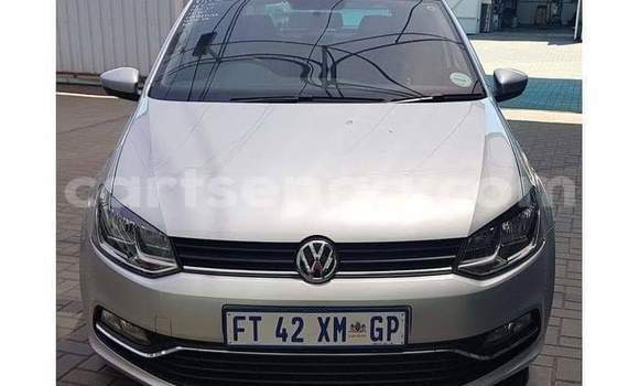Acheter Occasion Voiture Volkswagen Polo Gris à Hlatikulu, Shiselweni District Acheter Occasion Voiture Volkswagen Polo Gris à Hlatikulu, Shiselweni District