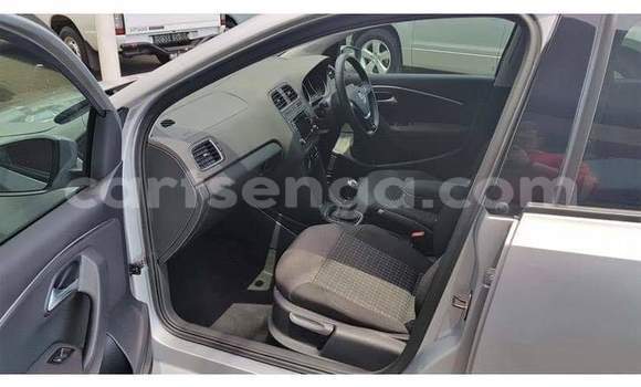 Acheter Occasion Voiture Volkswagen Polo Gris à Hlatikulu, Shiselweni District Acheter Occasion Voiture Volkswagen Polo Gris à Hlatikulu, Shiselweni District