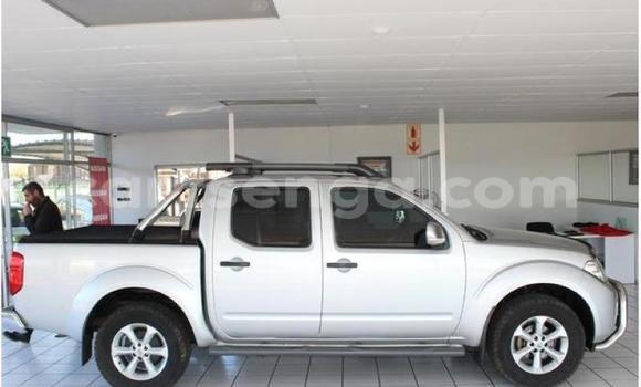 Nunua Ilio tumika Nissan Navara Silver Gari ndani ya Manzini nchini Manzini Nunua Ilio tumika Nissan Navara Silver Gari ndani ya Manzini nchini Manzini