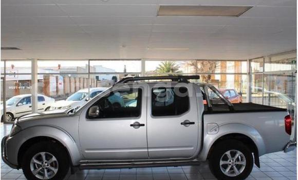 Nunua Ilio tumika Nissan Navara Silver Gari ndani ya Manzini nchini Manzini Nunua Ilio tumika Nissan Navara Silver Gari ndani ya Manzini nchini Manzini