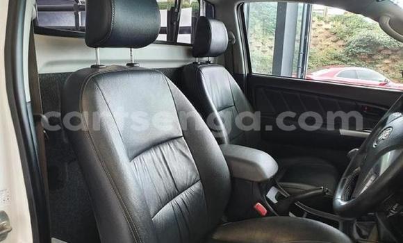 Nunua Ilio tumika Toyota Hilux White Gari ndani ya Mbabane nchini Manzini Nunua Ilio tumika Toyota Hilux White Gari ndani ya Mbabane nchini Manzini