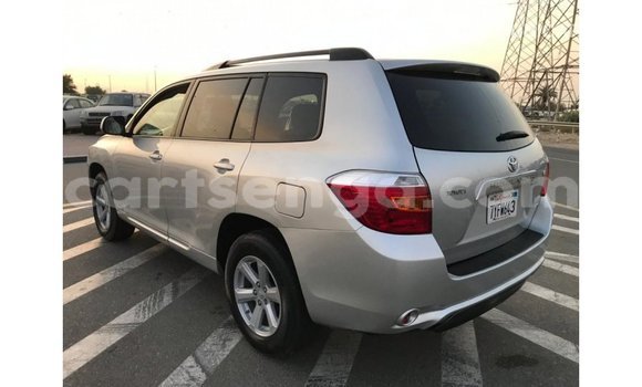 Buy Import Toyota Highlander Other Car in Import - Dubai in Hhohho Buy Import Toyota Highlander Other Car in Import - Dubai in Hhohho