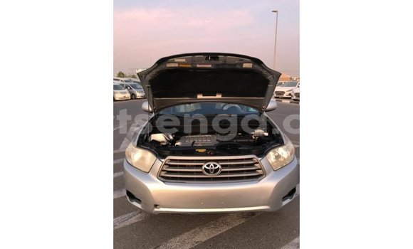 Buy Import Toyota Highlander Other Car in Import - Dubai in Hhohho Buy Import Toyota Highlander Other Car in Import - Dubai in Hhohho