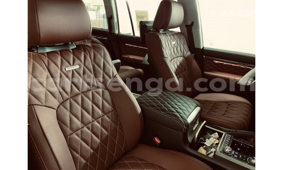 Buy Import Toyota Land Cruiser Black Car in Import - Dubai in Hhohho Buy Import Toyota Land Cruiser Black Car in Import - Dubai in Hhohho
