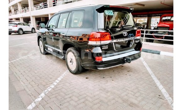 Nunua Imported Toyota Land Cruiser Black Gari ndani ya Import - Dubai nchini Hhohho Nunua Imported Toyota Land Cruiser Black Gari ndani ya Import - Dubai nchini Hhohho