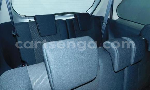 Buy Used Toyota Avanza Silver Car in Manzini in Manzini Buy Used Toyota Avanza Silver Car in Manzini in Manzini