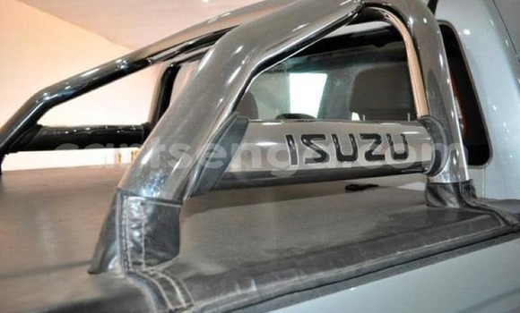 Nunua Ilio tumika Isuzu KB Silver Gari ndani ya Manzini nchini Manzini Nunua Ilio tumika Isuzu KB Silver Gari ndani ya Manzini nchini Manzini
