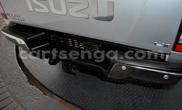 Nunua Ilio tumika Isuzu KB Silver Gari ndani ya Manzini nchini Manzini Nunua Ilio tumika Isuzu KB Silver Gari ndani ya Manzini nchini Manzini