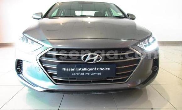 Acheter Occasion Voiture Hyundai Elantra Noir à Hlatikulu, Shiselweni District Acheter Occasion Voiture Hyundai Elantra Noir à Hlatikulu, Shiselweni District