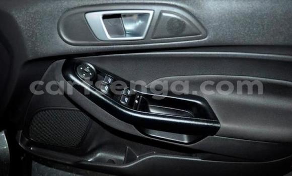 Acheter Occasion Voiture Ford Fiesta Gris à Hlatikulu, Shiselweni District Acheter Occasion Voiture Ford Fiesta Gris à Hlatikulu, Shiselweni District