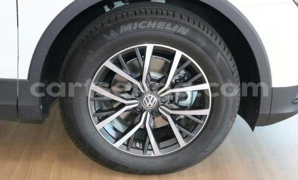Nunua Ilio tumika Volkswagen Tiguan White Gari ndani ya Ezulwini nchini Hhohho Nunua Ilio tumika Volkswagen Tiguan White Gari ndani ya Ezulwini nchini Hhohho