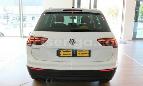 Nunua Ilio tumika Volkswagen Tiguan White Gari ndani ya Ezulwini nchini Hhohho Nunua Ilio tumika Volkswagen Tiguan White Gari ndani ya Ezulwini nchini Hhohho