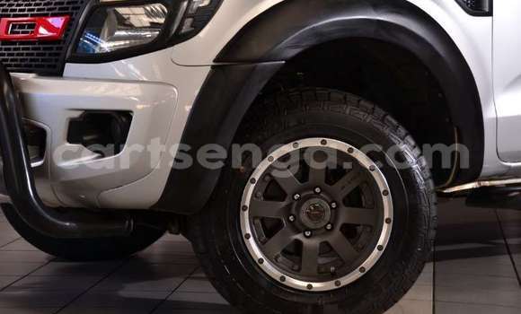 Acheter Occasion Voiture Ford Ranger Gris à Hlatikulu, Shiselweni District Acheter Occasion Voiture Ford Ranger Gris à Hlatikulu, Shiselweni District