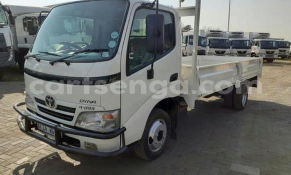 Acheter Occasion Utilitaire Toyota Dyna Blanc à Bulembu, Hhohho Acheter Occasion Utilitaire Toyota Dyna Blanc à Bulembu, Hhohho