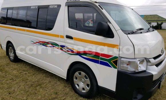 Buy Used Toyota Sprinter White Car in Mbabane in Manzini Buy Used Toyota Sprinter White Car in Mbabane in Manzini