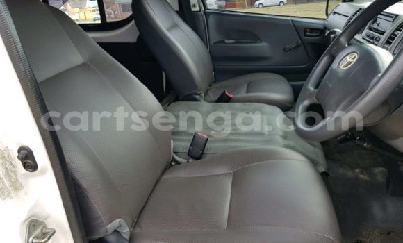 Buy Used Toyota Sprinter White Car in Mbabane in Manzini Buy Used Toyota Sprinter White Car in Mbabane in Manzini