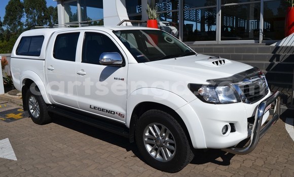 Buy Used Toyota Hilux White Car in Mbabane in Manzini Buy Used Toyota Hilux White Car in Mbabane in Manzini