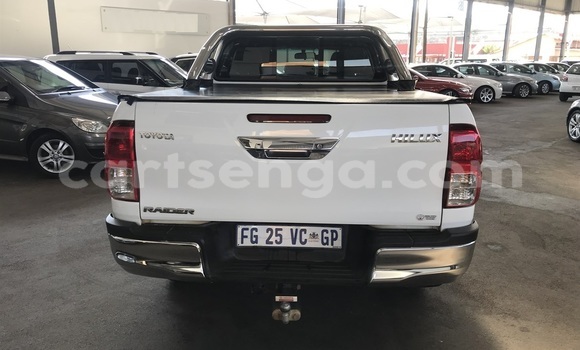 Buy Used Toyota Hilux White Car in Mbabane in Manzini Buy Used Toyota Hilux White Car in Mbabane in Manzini