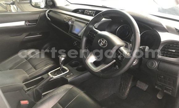 Buy Used Toyota Hilux White Car in Mbabane in Manzini Buy Used Toyota Hilux White Car in Mbabane in Manzini
