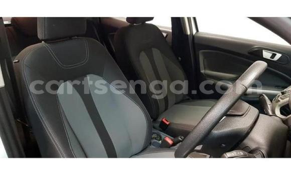 Acheter Occasion Voiture Ford EcoSport Blanc à Hlatikulu, Shiselweni District Acheter Occasion Voiture Ford EcoSport Blanc à Hlatikulu, Shiselweni District