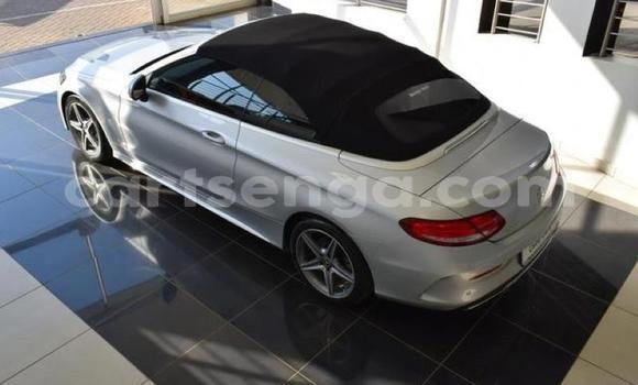Acheter Occasion Voiture Mercedes‒Benz C–Class Gris à Kubuta, Shiselweni District Acheter Occasion Voiture Mercedes‒Benz C–Class Gris à Kubuta, Shiselweni District