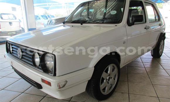 Buy Used Volkswagen Golf White Car in Hlatikulu in Shiselweni District Buy Used Volkswagen Golf White Car in Hlatikulu in Shiselweni District