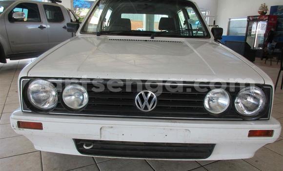 Buy Used Volkswagen Golf White Car in Hlatikulu in Shiselweni District Buy Used Volkswagen Golf White Car in Hlatikulu in Shiselweni District
