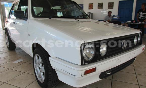 Buy Used Volkswagen Golf White Car in Hlatikulu in Shiselweni District Buy Used Volkswagen Golf White Car in Hlatikulu in Shiselweni District