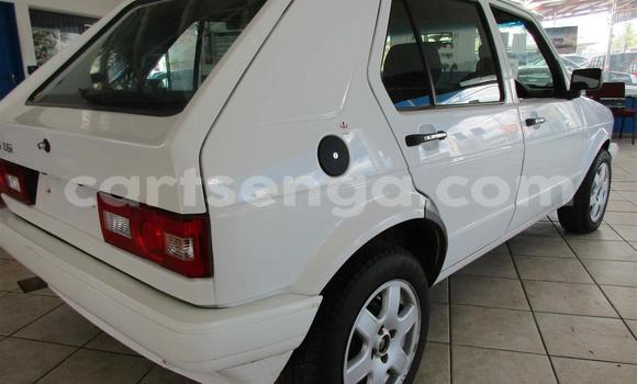 Buy Used Volkswagen Golf White Car in Hlatikulu in Shiselweni District Buy Used Volkswagen Golf White Car in Hlatikulu in Shiselweni District