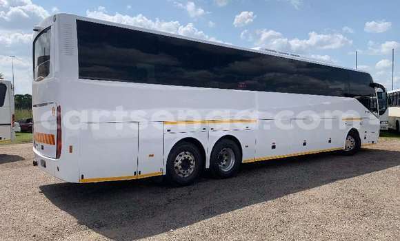 Acheter Occasion Utilitaire Scania Irizar Blanc à Big Bend, Lubombo Acheter Occasion Utilitaire Scania Irizar Blanc à Big Bend, Lubombo