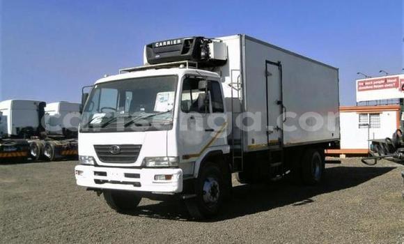 Acheter Occasion Utilitaire Nissan UD Blanc à Big Bend, Lubombo Acheter Occasion Utilitaire Nissan UD Blanc à Big Bend, Lubombo