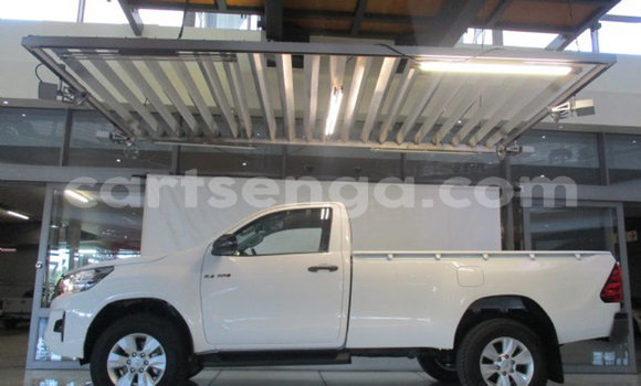 Acheter Occasion Voiture Toyota Hilux Blanc à Big Bend, Lubombo Acheter Occasion Voiture Toyota Hilux Blanc à Big Bend, Lubombo