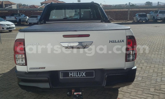Buy Used Toyota Hilux White Car in Big Bend in Lubombo Buy Used Toyota Hilux White Car in Big Bend in Lubombo