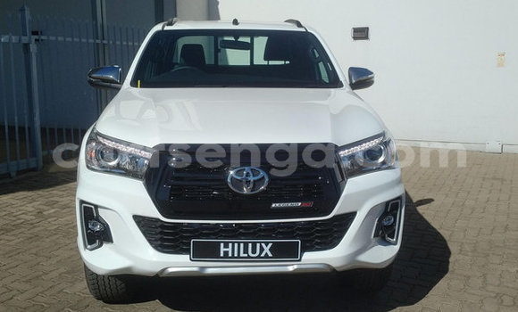 Buy Used Toyota Hilux White Car in Big Bend in Lubombo Buy Used Toyota Hilux White Car in Big Bend in Lubombo