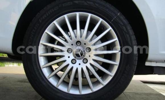 Buy Used Mercedes Viano White Car in Big Bend in Lubombo Buy Used Mercedes Viano White Car in Big Bend in Lubombo