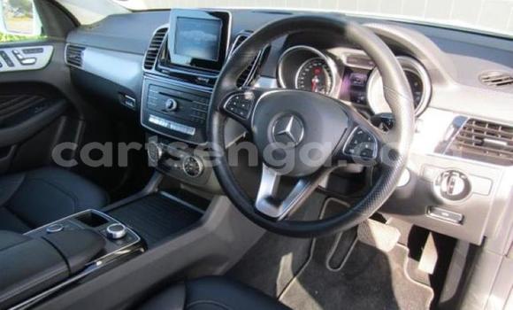 Acheter Occasion Voiture Mercedes‒Benz C-klasse AMG Blanc à Big Bend, Lubombo Acheter Occasion Voiture Mercedes‒Benz C-klasse AMG Blanc à Big Bend, Lubombo