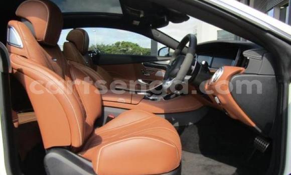 Acheter Occasion Voiture Mercedes‒Benz E-klasse AMG Blanc à Big Bend, Lubombo Acheter Occasion Voiture Mercedes‒Benz E-klasse AMG Blanc à Big Bend, Lubombo