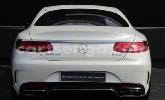 Acheter Occasion Voiture Mercedes‒Benz E-klasse AMG Blanc à Big Bend, Lubombo Acheter Occasion Voiture Mercedes‒Benz E-klasse AMG Blanc à Big Bend, Lubombo