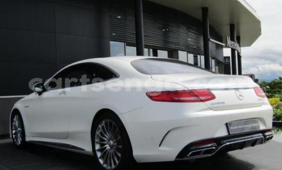 Acheter Occasion Voiture Mercedes‒Benz E-klasse AMG Blanc à Big Bend, Lubombo Acheter Occasion Voiture Mercedes‒Benz E-klasse AMG Blanc à Big Bend, Lubombo