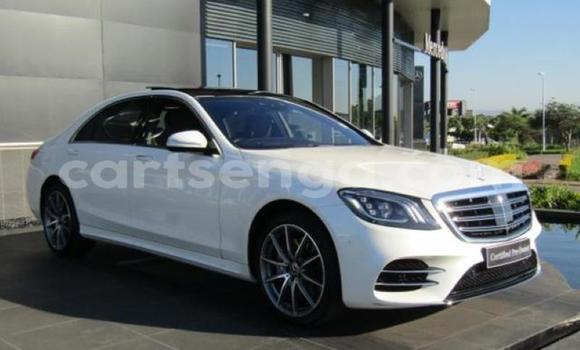 Buy Used Mercedes‒Benz C-klasse AMG White Car in Big Bend in Lubombo Buy Used Mercedes‒Benz C-klasse AMG White Car in Big Bend in Lubombo