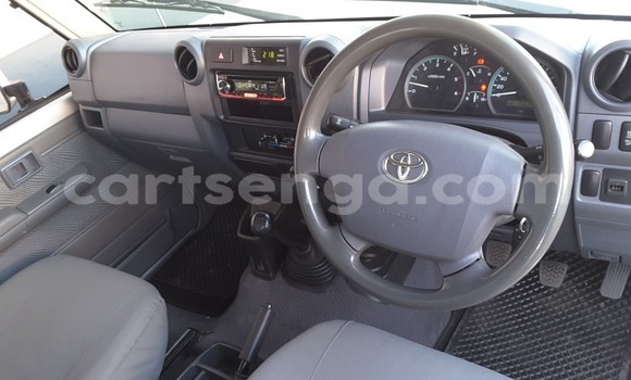 Buy Used Toyota Land Cruiser Silver Car in Big Bend in Lubombo Buy Used Toyota Land Cruiser Silver Car in Big Bend in Lubombo