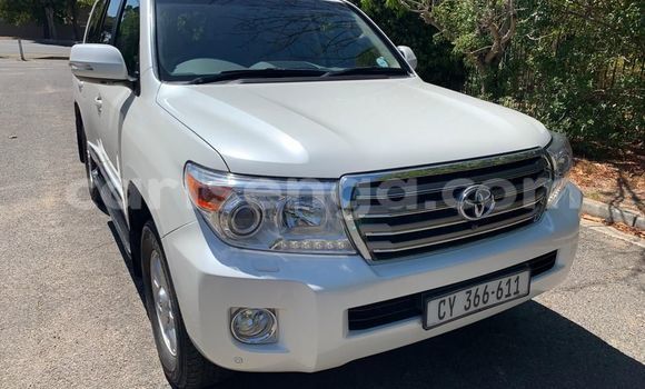Acheter Occasion Voiture Toyota Land Cruiser Blanc à Ezulwini, Hhohho Acheter Occasion Voiture Toyota Land Cruiser Blanc à Ezulwini, Hhohho