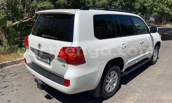 Acheter Occasion Voiture Toyota Land Cruiser Blanc à Ezulwini, Hhohho Acheter Occasion Voiture Toyota Land Cruiser Blanc à Ezulwini, Hhohho